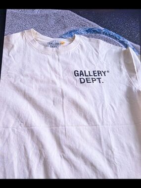 Gallery Cream Crewneck Tee with Yellow Size Tag